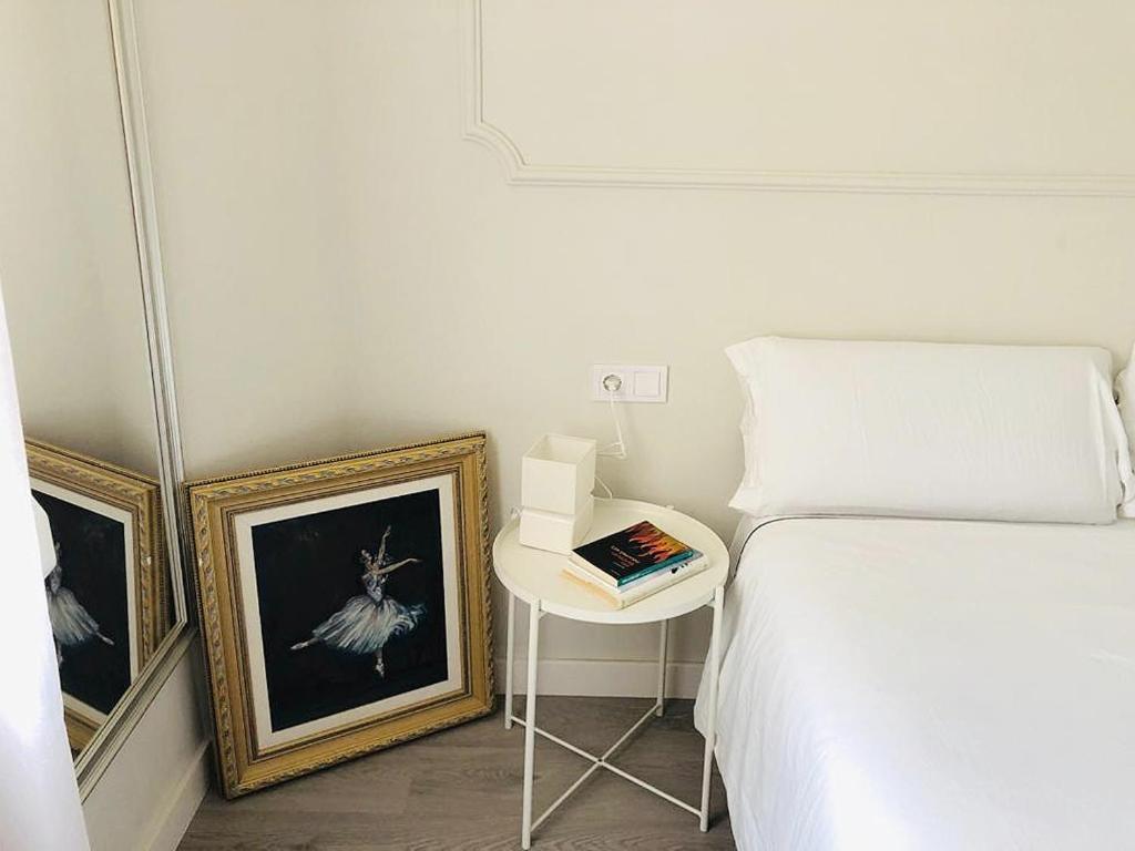 Apartamento A 50 Metros De La Playa Malagueta Con Vistas Al Mar Málaga Dış mekan fotoğraf