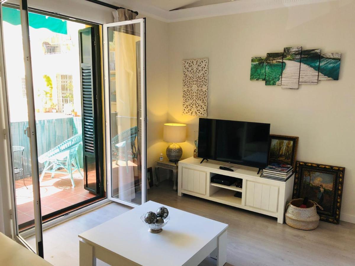 Apartamento A 50 Metros De La Playa Malagueta Con Vistas Al Mar Málaga Dış mekan fotoğraf