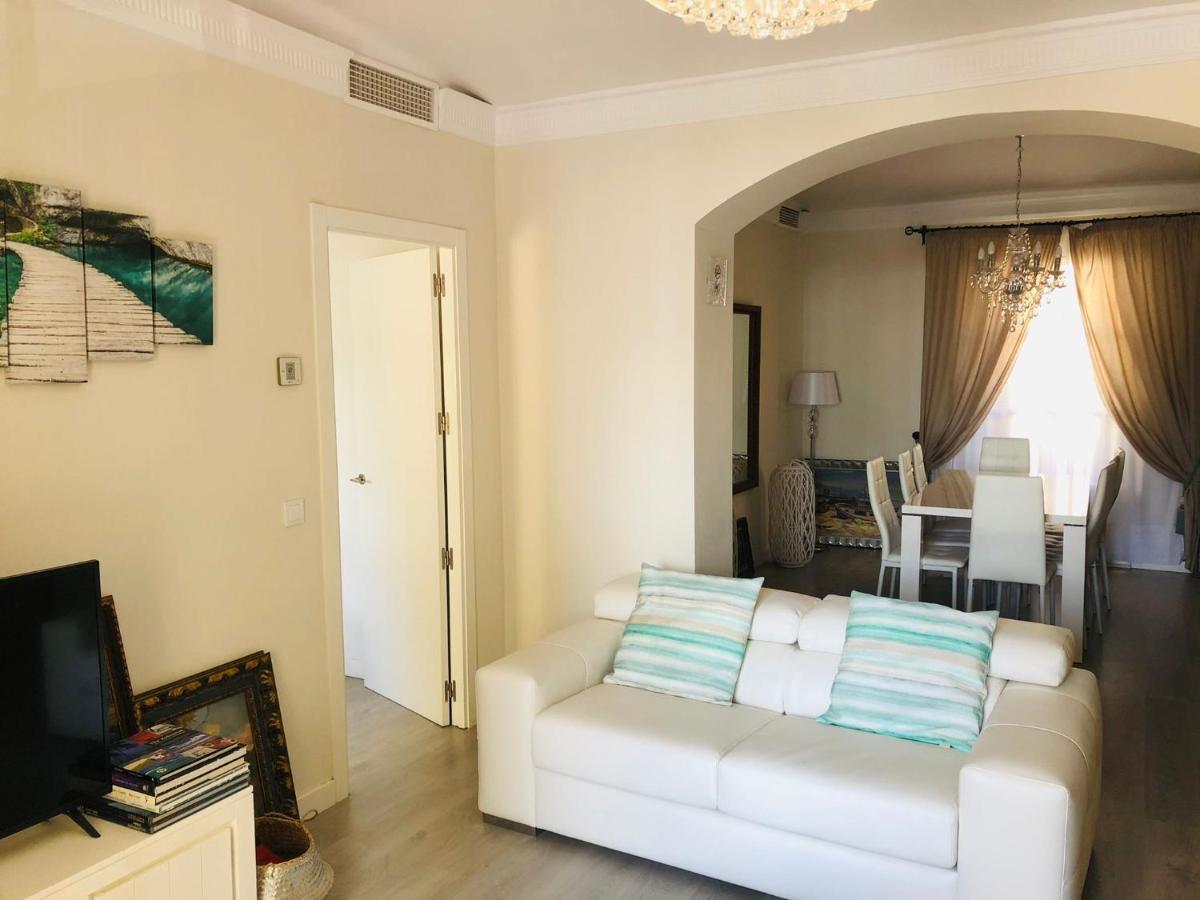 Apartamento A 50 Metros De La Playa Malagueta Con Vistas Al Mar Málaga Dış mekan fotoğraf