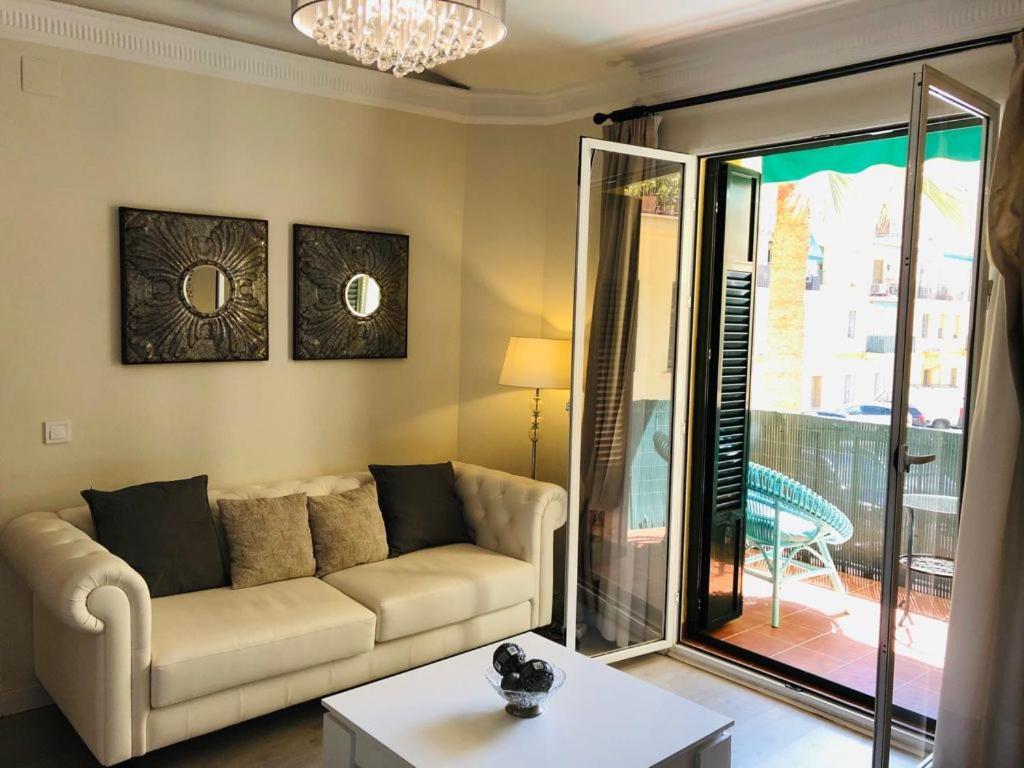 Apartamento A 50 Metros De La Playa Malagueta Con Vistas Al Mar Málaga Dış mekan fotoğraf